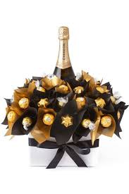 Candy Bouquet With Bottle Wine Gifts Diy Diy Wine Gift Baskets Wine Gift Baskets