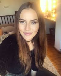 Fahriyeevcen Burak Ozcivit Panosundaki Pin