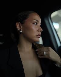 Irene Price (@ireneeprice) • Instagram photos and videos