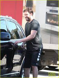 Brandon breaks down each individual exercise, rep, movement, day and body part that kr. John Krasinski Shows Off His Full Beard After Working Out Photo 3291193 John Krasinski Pictures Just Jared