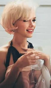 ☥ Angela Tate ☮ (@angeltate77)