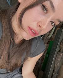 Danielle Downes (@danielle_downes) · Instagram 照片和视频