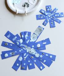 This fall crafts for toddlers is also a favorite during the summer months! Snowflake Crafts For 2 And 3 Year Olds No Time For Flash Cards