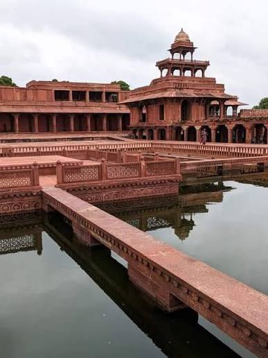 Did you know that the Mughal Emperor Akbar, commissioned one of the earliest churches to be built in North India? Catch the story behind the Akbar's church at Agra.
