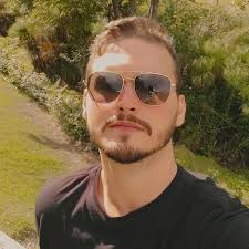 Navio Tutóia, torpedeado na Jureia em 1943 * Imagem meramente ilustrativa  Na noite de 30 de junho 1943, o cargueiro S.S. Tutoia, de 1125 toneladas,  propriedade do Lloyd Brasileiro (Companhia de Navegação