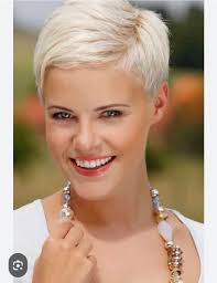 Who can recommend a hair stylist for a short and sassy cut?