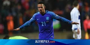 Check spelling or type a new query. Profil Memphis Depay Pemain Ke 21 Belanda Di Barcelona Halaman All Kompas Com