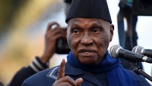 Me Abdoulaye Wade : “Le Pds est debout et prêt pour la reconquête du  pouvoir” Le Parti démocratique sénégalais (Pds) est debout et prêt pour la  reconquête du pouvoir, a déclaré, jeudi,