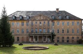Neues Schloss Uhyst Frontseite Burgen Und Schlosser Schlosser Deutschland Anwesen
