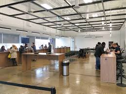 Uber's headquarters is located at 555 market street, san francisco california 94105, between 10th street and fell street in soma, in the former chevron building. Uber Office Photos Glassdoor