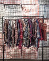 Merci Paris France Vintage Tartan Corner Pinned By Ton Van Der Veer Portant Vetement Tartan Manteau