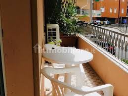Affitto Appartamento Borghetto Santo Spirito. Trilocale in via Passo Saleo  1. Ottimo stato, primo piano, con balcone, riscaldamento centralizzato,  rif. 87811846