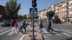 Habitat las eras es una urbanización cerrada con control de conserjería y zonas comunes con piscina de adultos e infantil, zona de recreo para niños y zonas verdes. Collado Villalba Y San Sebastian De Los Reyes Casi Dos Meses Sin Salir