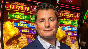 Ronald Diaz's Instagram, Twitter & Facebook