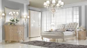 Tra le nostre proposte troverete anche camere da letto moderne composte da programmi di contenitori che si possono utilizzare singoli, accostabili, sovrapposti, sospesi a muro, tutti con possibilità di creare diverse soluzioni ad angolo. Mobilificio Europa Espressione Di Casa Da Oltre Quarant Anni