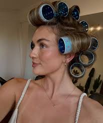 Roller Blowout > The Placement🩵🤎 • • • • #tribe #tribehair #rollerblowout  #bouncyblowdry #rollers #hairrollers #flicky #flickyblowdry #rollerset  #hairvolume #hairmovement