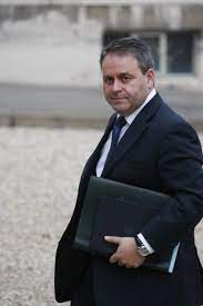 Notre région est riche de ses marchés, plus que jamais, nous devons nous battre pour ces commerçants ! Chomage Des Jeunes Xavier Bertrand Repond Les Dessous Du Social