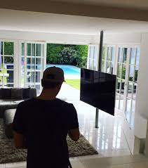 tv saule saulen offene wohnraume neue hauser