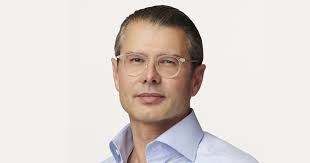 CNN's John Berman Talks Peyton Manning, Deflategate and Noodling