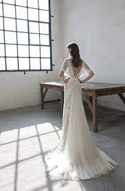 Pin By Valkengoed Wedding Fashion A On Wedding Dresses Chic Wedding Dresses Designer Bridal Gowns Stunning Wedding Dresses