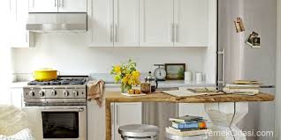 Mutfağınızın büyüklüğüne uygun olarak ister köşe masaları isterseniz de küçük kare mutfak masalarını tercih edebilirsiniz. Kucuk Mutfaklar Icin Masa Modelleri Yemek Odasi