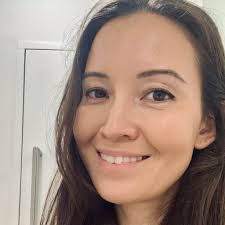 Karen Rosendahl's Instagram, Twitter & Facebook