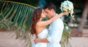 Von günstig und einfach bis hin zu teuer und luxuriös. Hochzeit Thailand Pattaya Hochzeit Am Ozeanufer