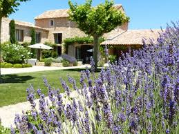 Mas Pamparigouste In Luberon Maisons A Louer A Bonnieux Provence Alpes Cote D Azur France Maison A Louer Style Campagnard Francais Maison En Provence