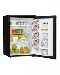 The purpose of the fridge is to keep things cold. Dar026a1bdd Danby Designer 2 6 Cu Ft Compact Refrigerator En Us