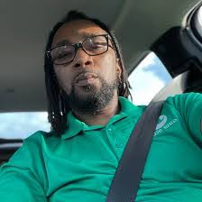 Darrell Blakely's Instagram, Twitter & Facebook