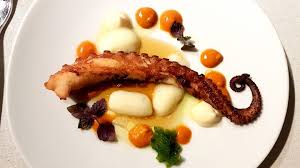 Restaurant L O Hotel Mon Sant Benet Espagne Recette A Base De Poisson Accords Mets Et Vins Gastronomie