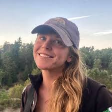 Elena Hadley's Instagram, Twitter & Facebook