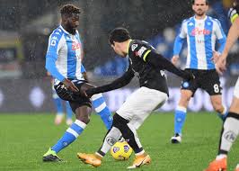 Leggi tuttosport.com, trova news in tempo reale e scoop in esclusiva su calcio, calciomercato, formula 1, moto e tutti i tuoi sport preferiti! Il Napoli Piu Di Venti Tiri In Porta Una Vagonata Di Occasioni Ma Vince Lo Spezia Ilnapolista