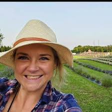 Monique Dionne-Cowie (@monique.dionne.realestate) • Instagram photos and  videos