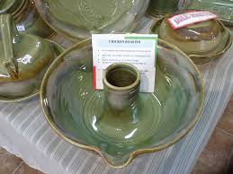 Examples of things you can make include chicken and vegetables stew, chicken with rice, chicken stroganoff, chicken curry, chicken soup and chicken with noodles. Doing Earh Pottery Soothing Green Chicken Roaster Doing Earth Pottery By Shelley White