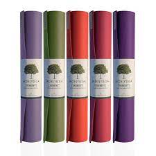 If your mat needs an occasional deep cleaning, that is fine, but you should be aware that as jade mats act like sponges, holding soap and water, you must be prepared to thoroughly rinse and dry your mat. Bodynova Yogamatte Jade Harmony Naturkautschuk Yogamatten Bodhi Hot Stones Meditationskissen Shiatsu Matten
