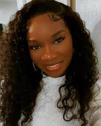 Deonna Hall's Instagram, Twitter & Facebook