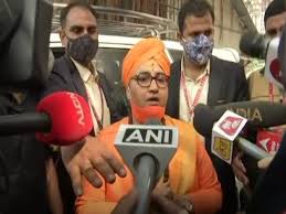 After successful competition of the offer, the coins and diamonds will be added to your account. Pragya Thakur Backs Mp Govt On Law Against Stone Pelters