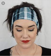 This tutorial demonstrates how to get 6 different hairstyles with lace headbands. Shorthair With Headband Very Short Hair Headband Hairstyles Headbands For Short Hair