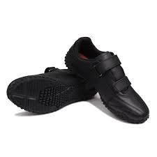 The lonsdale fulham trainers are designed with a hook and loop tape fastening for an easy on/off fit, complete with a low profile rubber outsole with good grip. Lonsdale Fulham Mens Trainers Lonsdale
