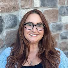 Today marks the last day of Women's History Month 💗 To honor this, we are  recognizing the amazing group of women leaders here at Vitalia Solon!  Without their leadership, the community wouldn't