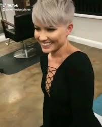 Barbara Pilon's Instagram, Twitter & Facebook