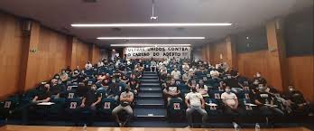Dizemos mais, o cartão do adepto é uma medida gasta na europa e os resultados são públicos sendo que segundo a mesma fonte, o cartão do adepto está associado a uma série de regras, como a. Bancada Males Do Futebol Nao Vao Ser Resolvidos Com Um Cartao Insiste A Apda