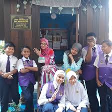 Sekolah menengah kebangsaan lembah keramat atau nama ringkasnya smk lembah keramat, merupakan sebuah sekolah menengah kebangsaan yang terletak di jalan au4, lembah keramat. Guru Kaunseling Nurhaiza Che Mat Laman Kaseh Faridah Sk Au Keramat Kl Pingat Perak Inovasi Terapi Psikologi Kaunseling