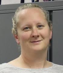 Christina Earl's Instagram, Twitter & Facebook