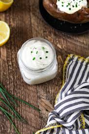 5 Ingredient Vegan Sour Cream Rezept