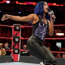 Davienne with a monkey flip pin and almost gets megasus when she locks the legs. Pin On Boss