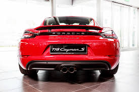 Check spelling or type a new query. Porsche 718 Cayman Dan 718 Cayman S Badan Kecil Kuasa Besar