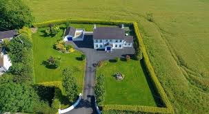 Moving into 2021, prices will drop by 1.2% in january, and will then drop by a further 2.5% into february, with a predicted average price of £339,306 in feb. Regional Property Market Update Spring 2021 Northern Ireland Blog Estate Agent Blog Read More
