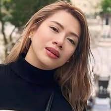 In a candid conversation, actress and TV host Maine Mendoza admitted that  she once fell in love with her former on-screen partner, Alden Richards.  Maine shared that she was always open about